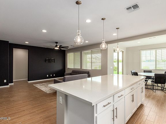 5th image of 23020 E Excelsior Avenue