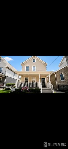 187 Gordon St Photo 1