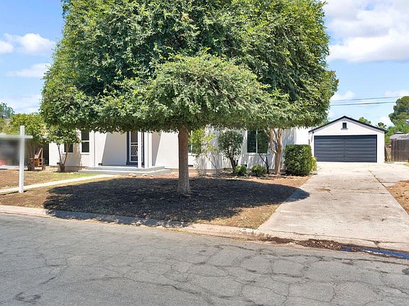 3rd image of 135 E Griffith Way