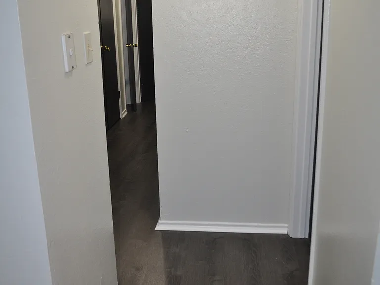 423 Cynisca St #A — Photo 6