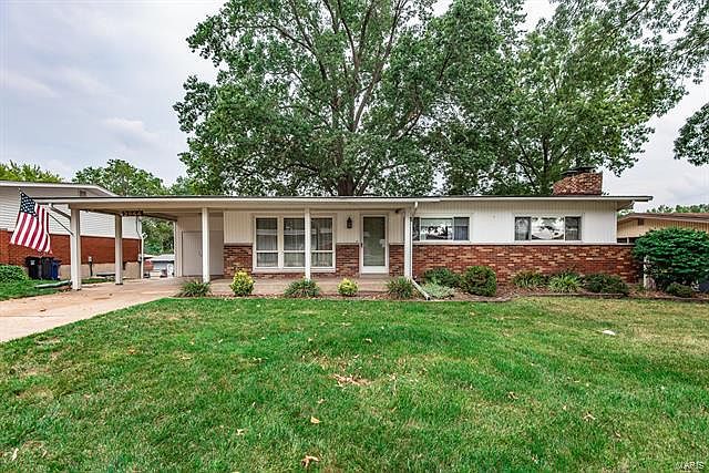 1st image of 2944 Annunciation Dr