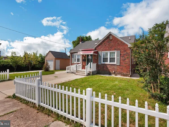 1926 Rhawn St, Philadelphia, PA 19111
