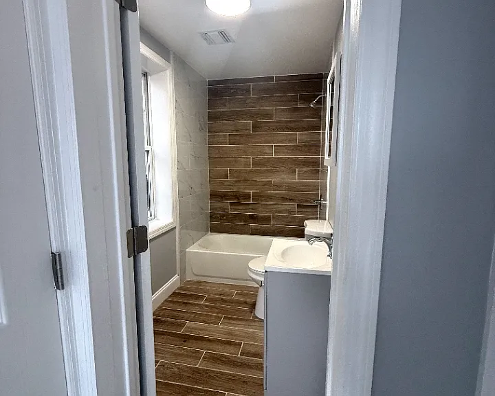 96 Eaton Pl #R2 — Photo 4