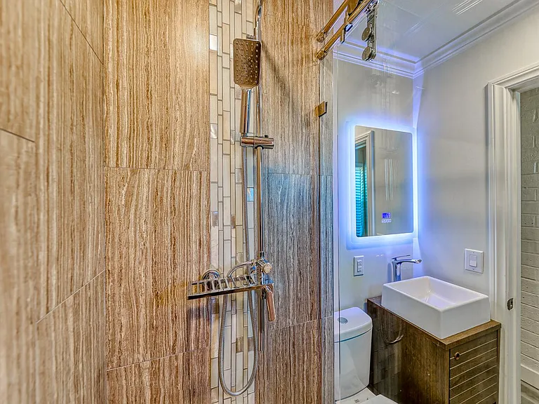 310 S Maryland Pkwy #1 — Photo 9
