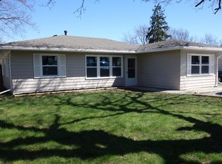 408 Ray May Dr, Joliet, IL 60433