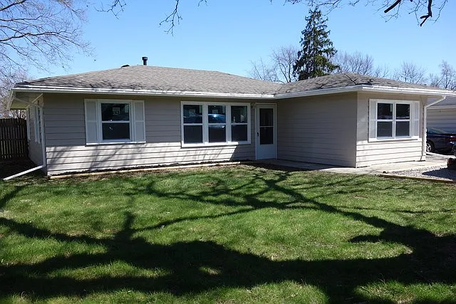 408 Ray May Dr photo 1