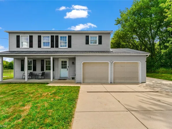 10393 Rapp Rd, New Middletown, OH 44442