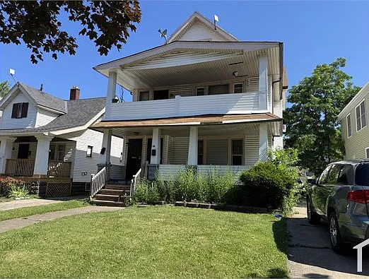 11721 Hamlen Ave #UP — Photo 2