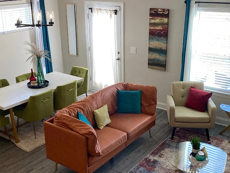 4546 Skywood Ln — Photo 3