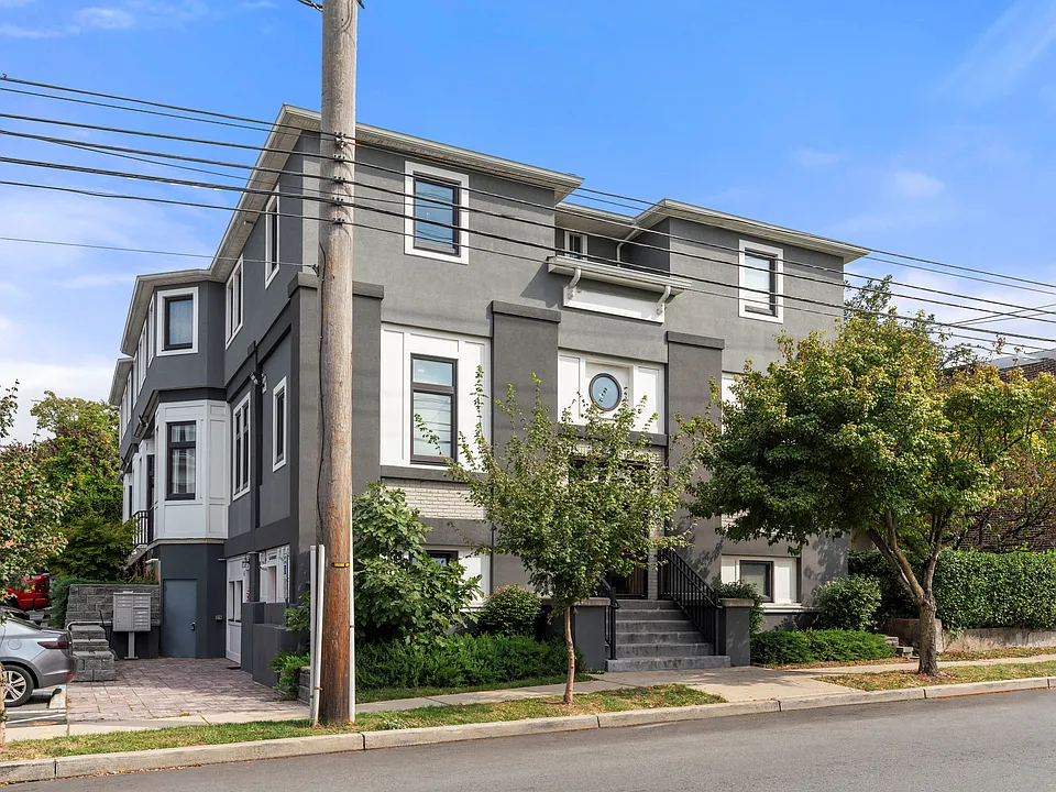 575 Hoboken Rd #9