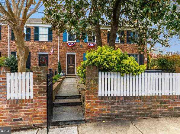 820 Green St, Alexandria, VA 22314