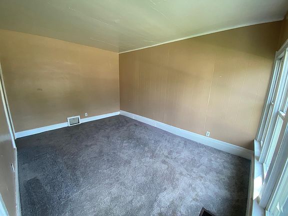 4th image of 504 N Franklin St #2