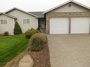 801 S 7th St, Selah, WA 98942