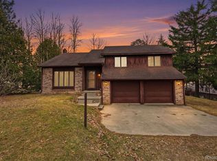 5436 N Lakeshore Rd, Deckerville, MI 48427