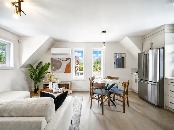 1926 William St, Vancouver, BC V5L 2P5