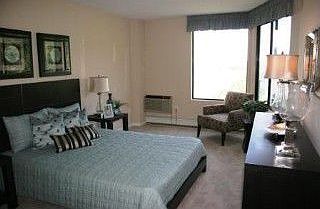 3rd image of 1155 Warburton Ave APT 6E