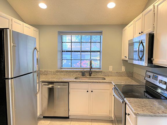 2nd image of 921 W University Drive #1247