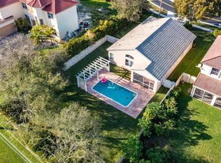 6554 Spring Meadow Dr, Greenacres, FL 33413