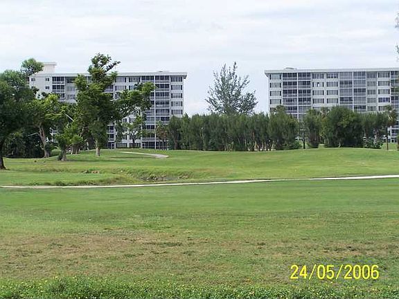 3rd image of 3001 S Palm Aire Dr APT 205