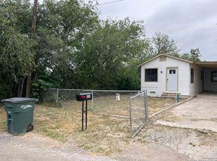 1511 W Martin St, Del Rio, TX 78840