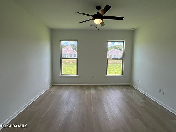 5th image of 321 Mulholland Ln