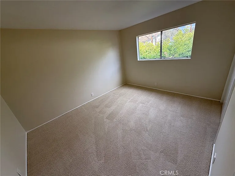 113 E Canada #C — Photo 7