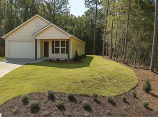 110 Simmons Rd, Woodruff, SC 29388