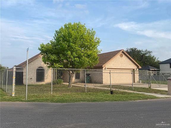 2nd image of 802 Tierra Linda Cir W