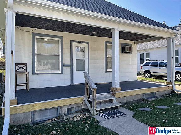 2nd image of 5039 Pinkney St