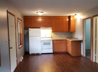 543 5th St NW APT 1, Elk River, MN 55330