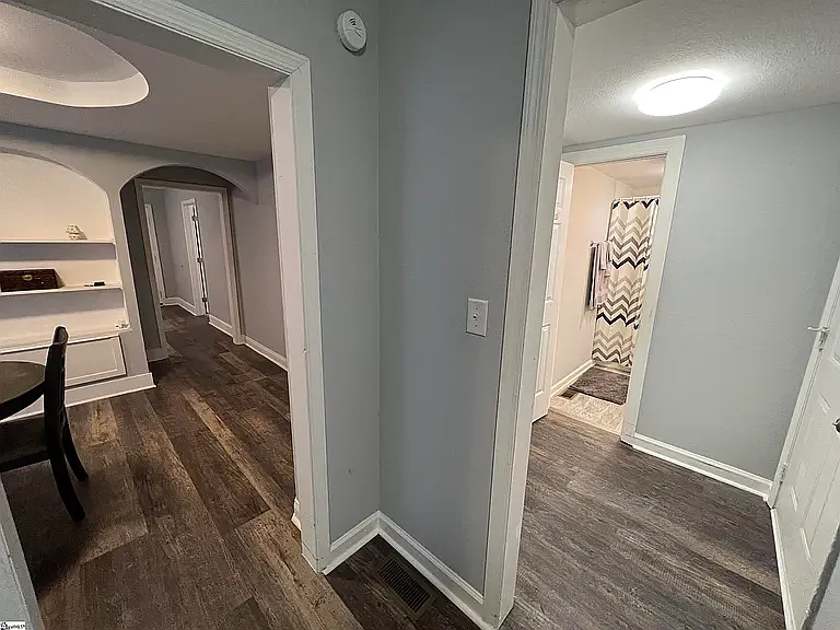 2 bed, 918 sqft, $1,800 — Photo 4