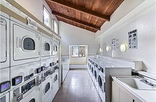 4th image of 980 Kiely Blvd Unit 304