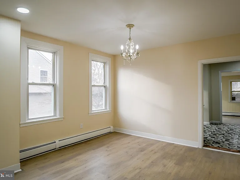 3817 Dennison Ave — Photo 7