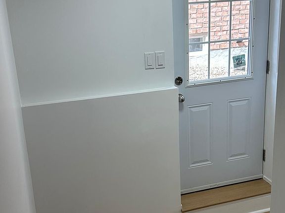 5th image of 44 Palomino Dr
