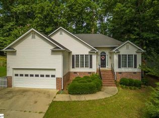 605 Two Gait Ln, Simpsonville, SC 29680