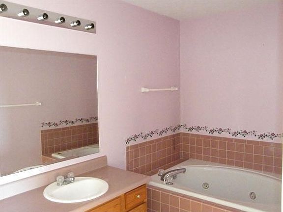 5th image of 1029 Beal Ct