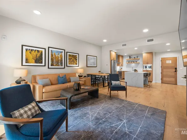 780 Village Dr #308, Donnelly, ID 83615