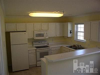 2nd image of 1601 Willoughby Park Court