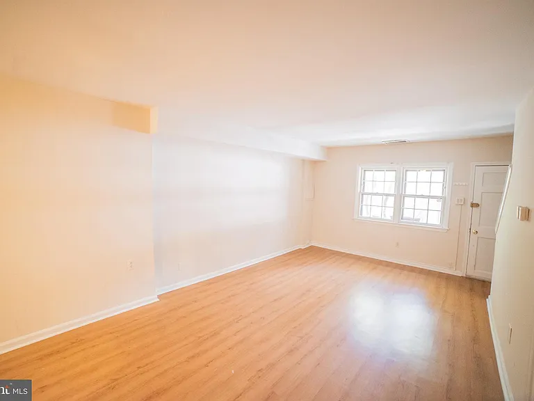 2300 Naudain St #N — Photo 4