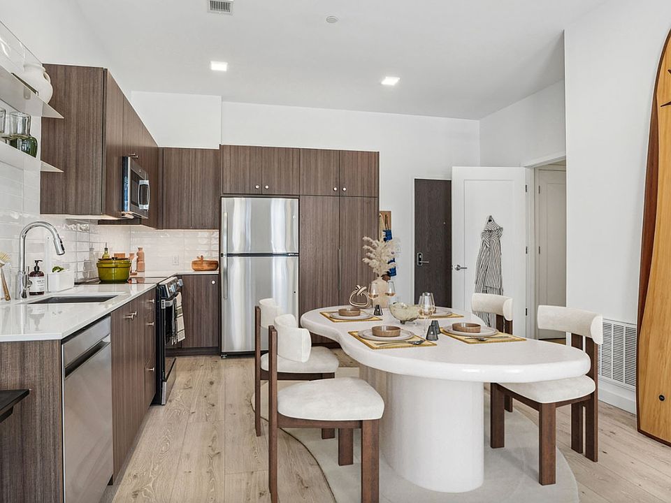 2nd image of 474 Revere Beach Blvd #618