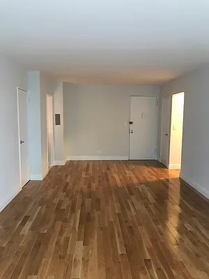 Rented by Stonehenge NYC LLC | media 2