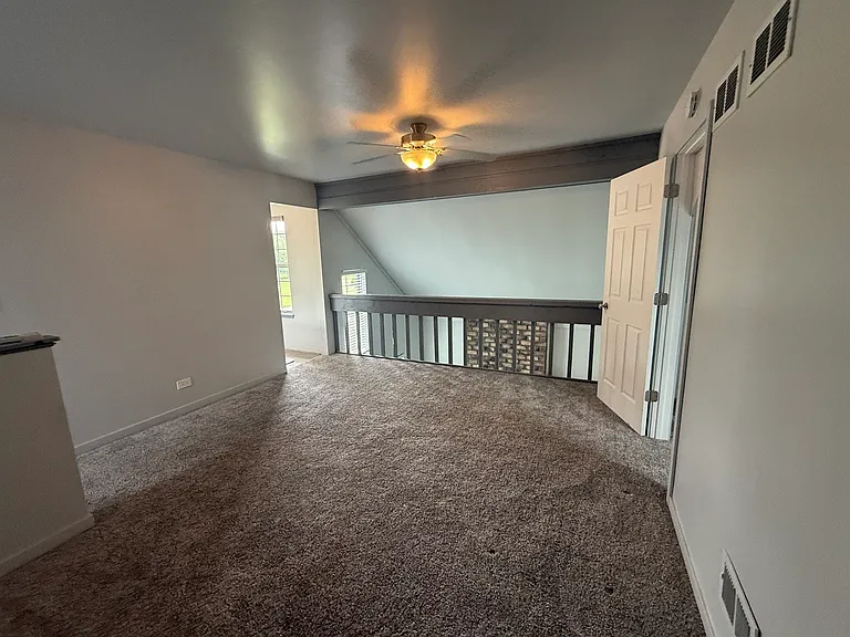 939 Chase Ct — Photo 16