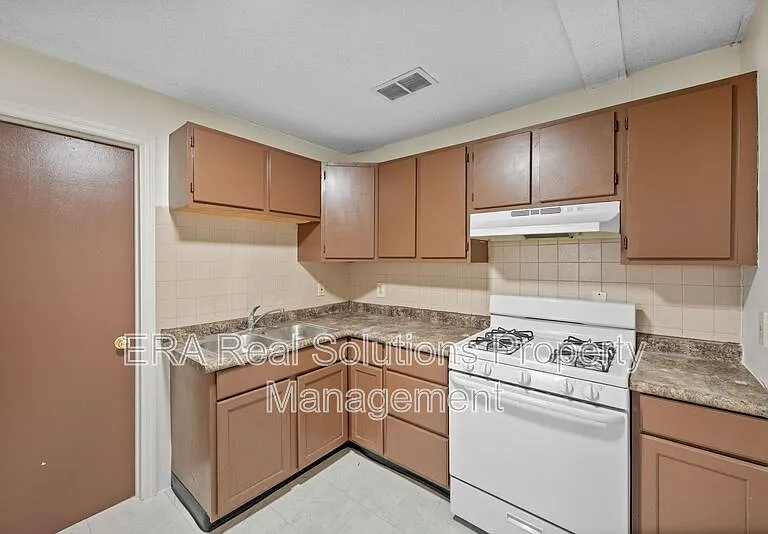 7875 Reading Rd #14 — Photo 1