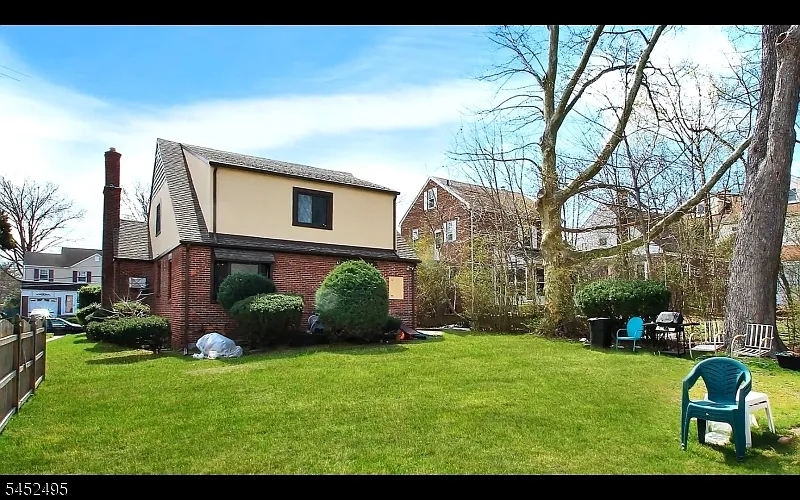 4 bed, 3.0 bath, $5,400 — Photo 3