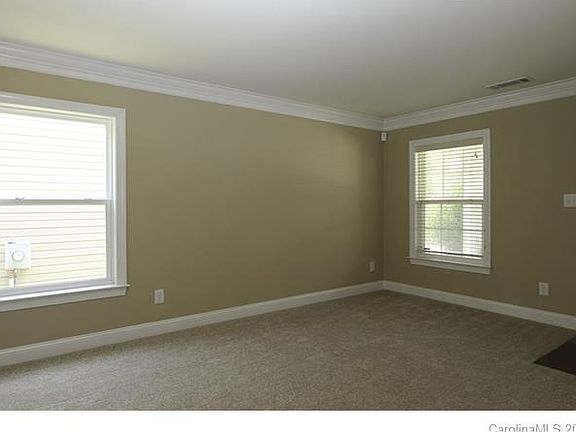 3rd image of 12916 Lake Erie Ln
