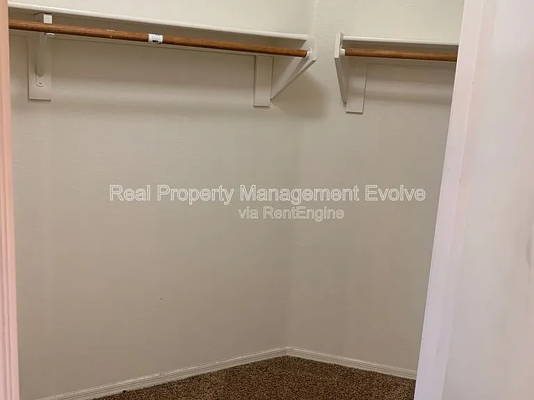 7418 W Eva St — Photo 18