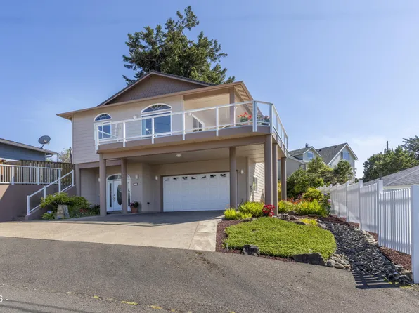 30 SW Heiberg St, Depoe Bay, OR 97341