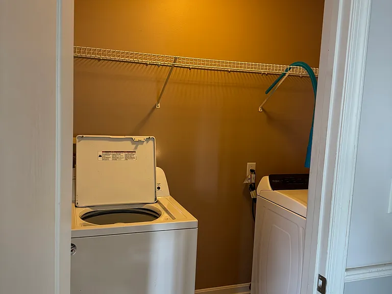 83 Galaxy Dr — Photo 4