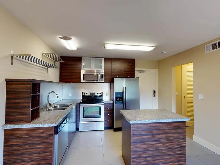 CitySouth — Photo 85