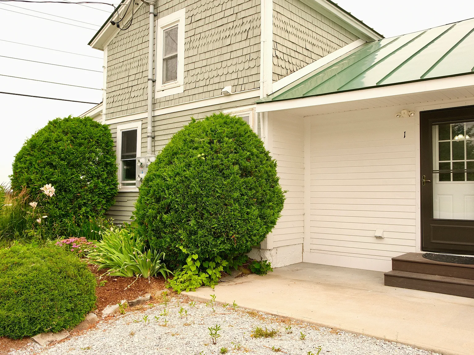 2 bed, 1008 sqft, $2,000 — Photo 2